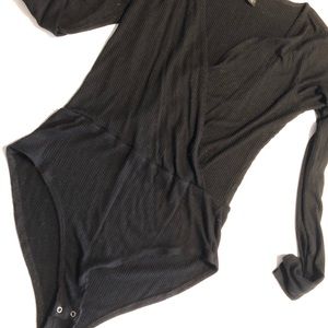 BLACK LONG SLEEVE BODYSUIT